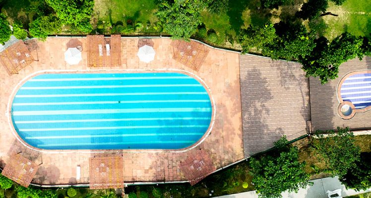 hotel-with-swimming-pool-in-dehradun-1