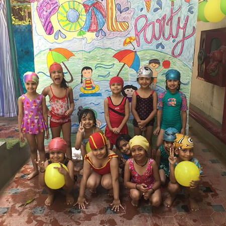KIDS POOL PARTY